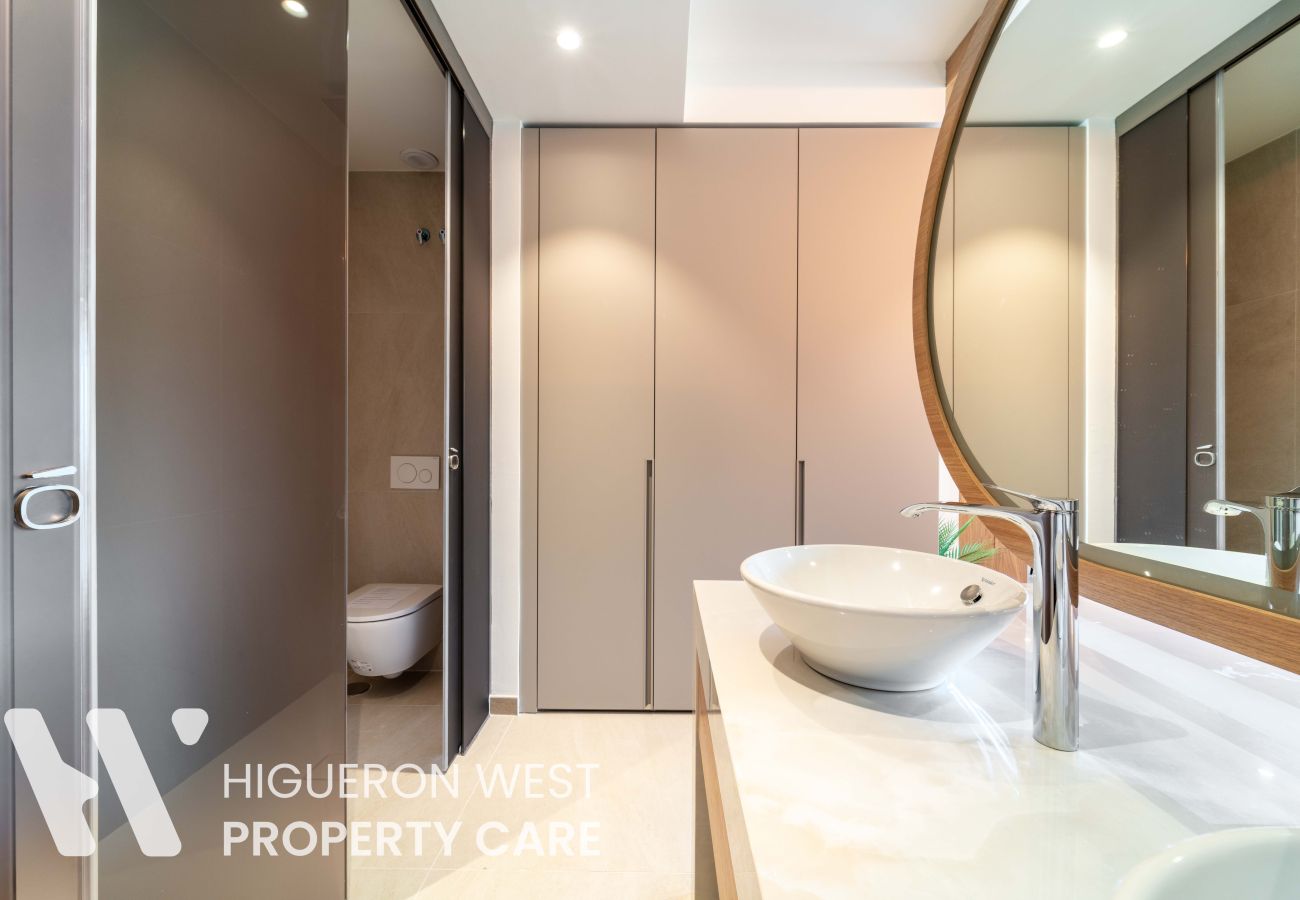 Apartment in Fuengirola - The Horizon Pool Terrace by HWPC