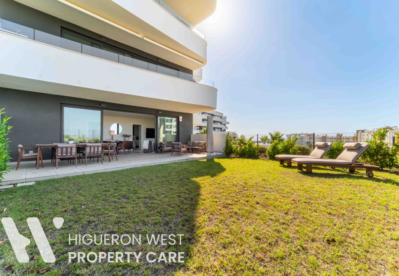 Apartment in Fuengirola - The Garden Escape 2bedroom garden unit