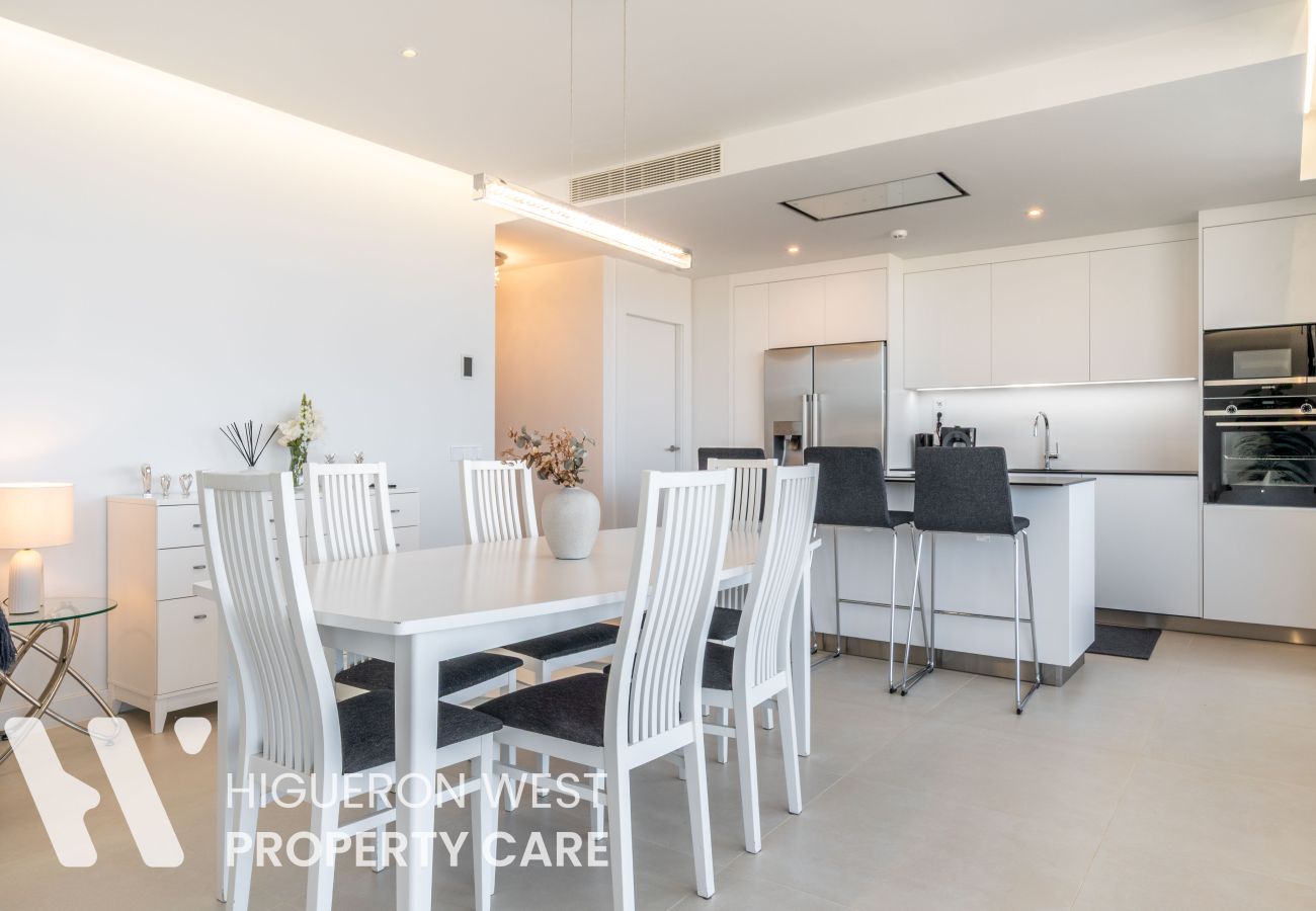 Apartment in Fuengirola - Casa Lina - Panoramic Seaviews and evening Sun! Higueron West, Fuengirola