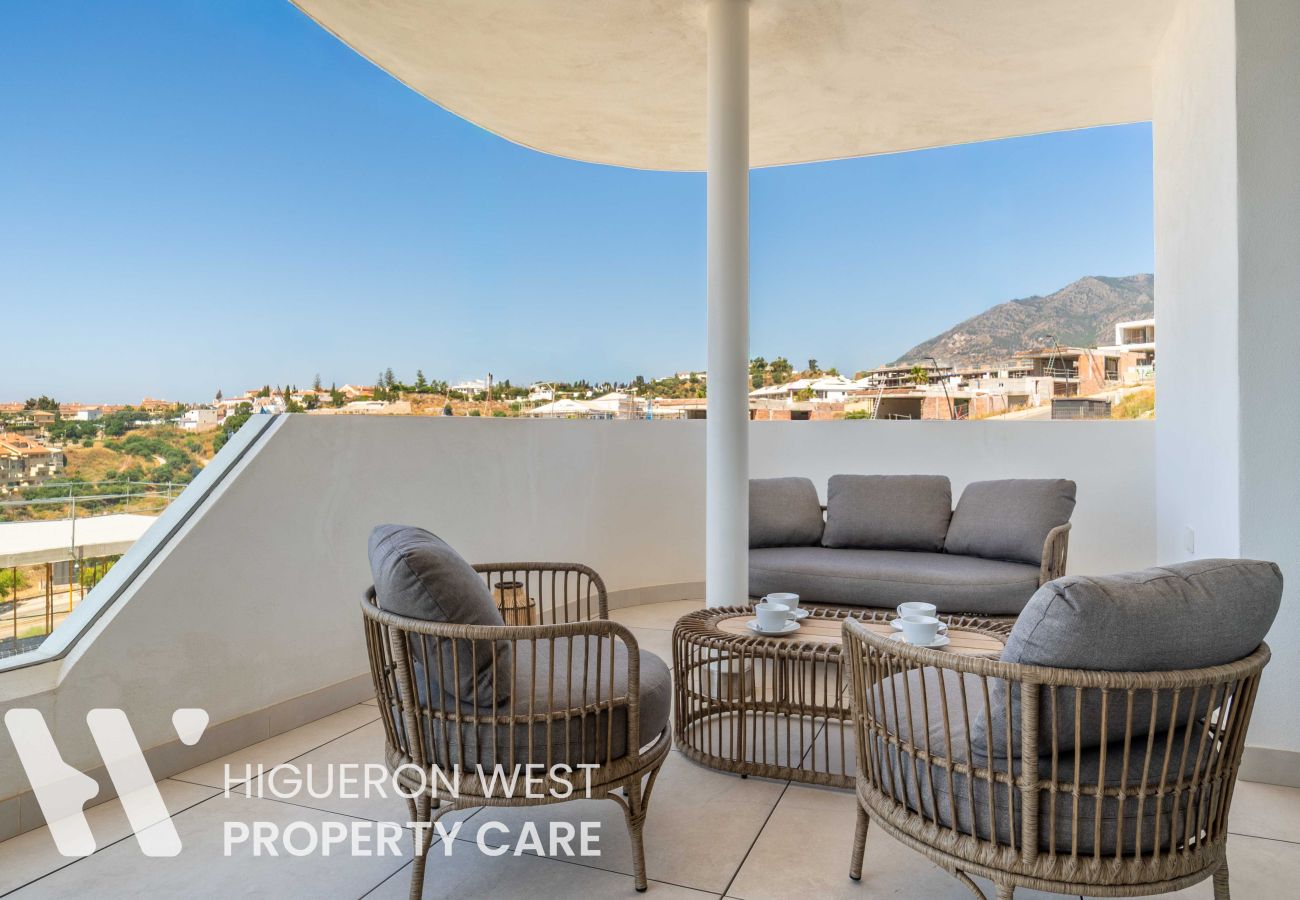 Apartment in Fuengirola - Casa Lina - Panoramic Seaviews and evening Sun! Higueron West, Fuengirola