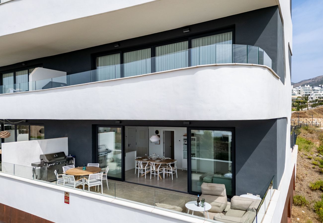 Apartment in Fuengirola - La Terraza del Sol – All-Day Sun & Alfresco Dining | Higueron West, Fuengirola