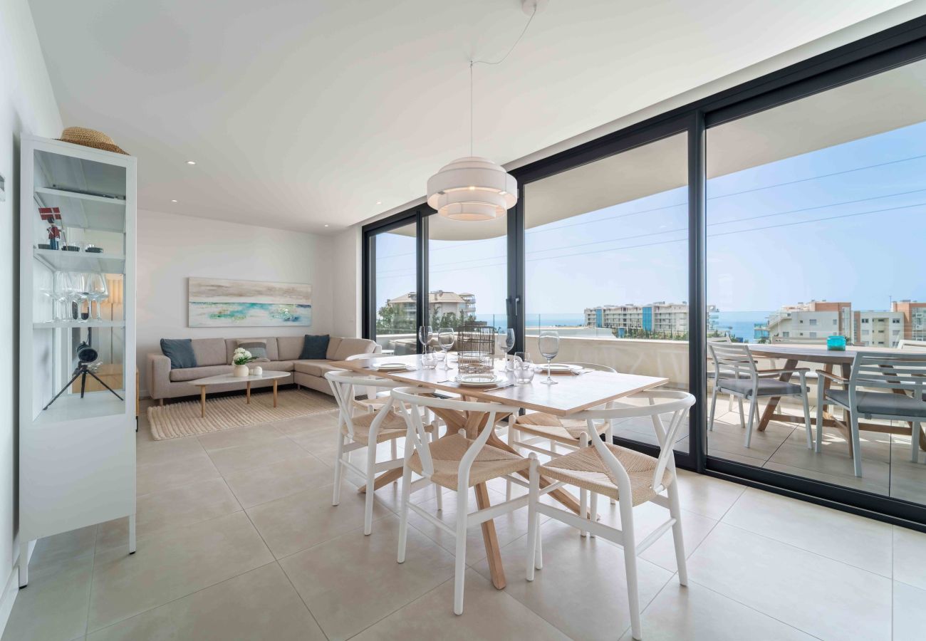 Apartment in Fuengirola - La Terraza del Sol – All-Day Sun & Alfresco Dining | Higueron West, Fuengirola