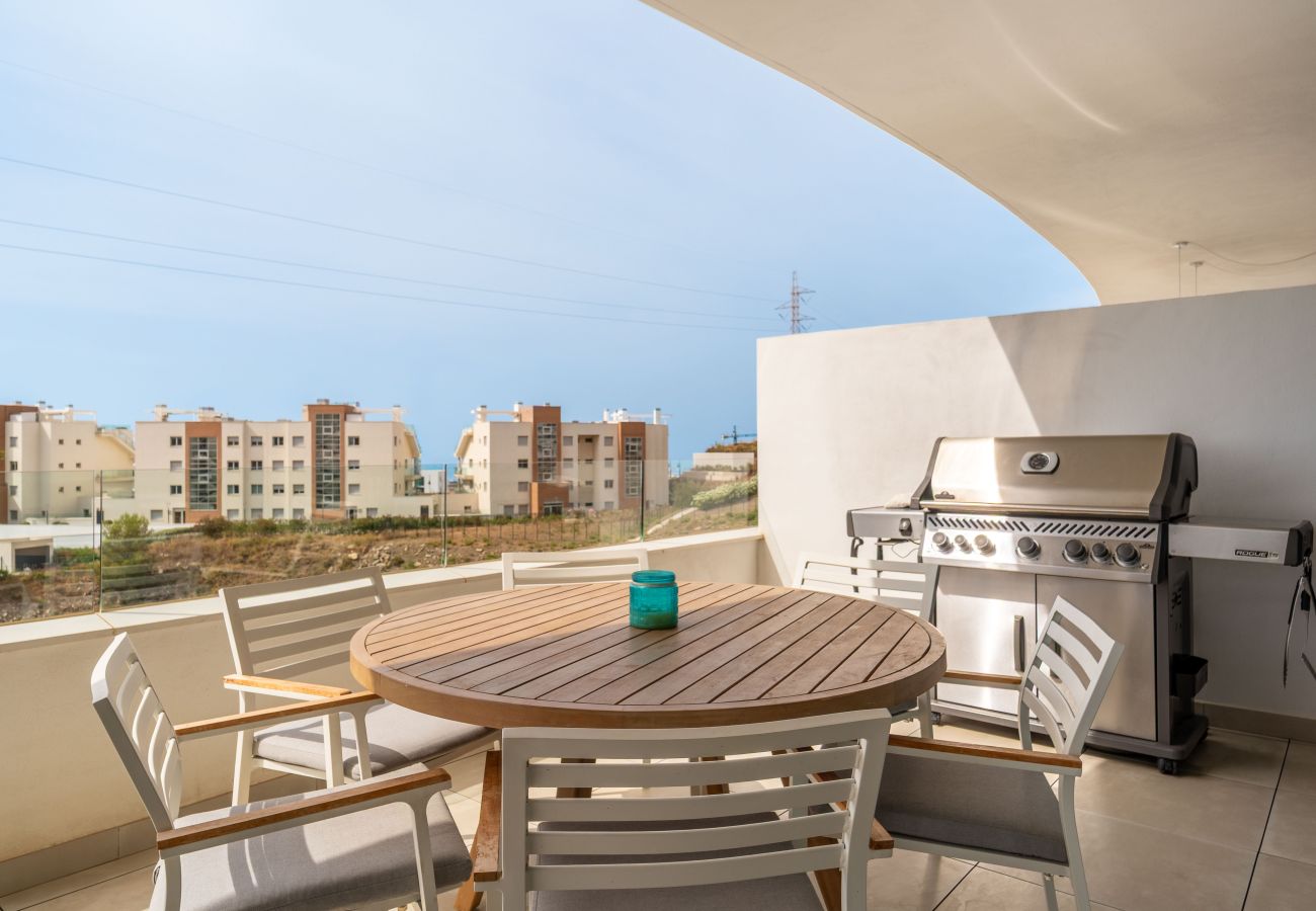 Apartment in Fuengirola - La Terraza del Sol – All-Day Sun & Alfresco Dining | Higueron West, Fuengirola