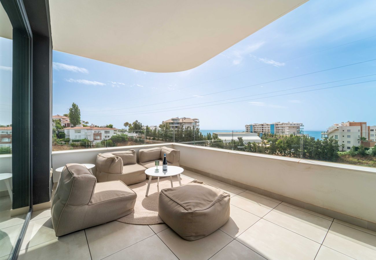 Apartment in Fuengirola - La Terraza del Sol – All-Day Sun & Alfresco Dining | Higueron West, Fuengirola