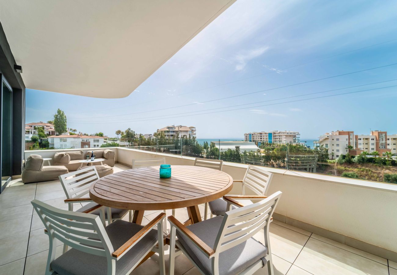 Apartment in Fuengirola - La Terraza del Sol – All-Day Sun & Alfresco Dining | Higueron West, Fuengirola