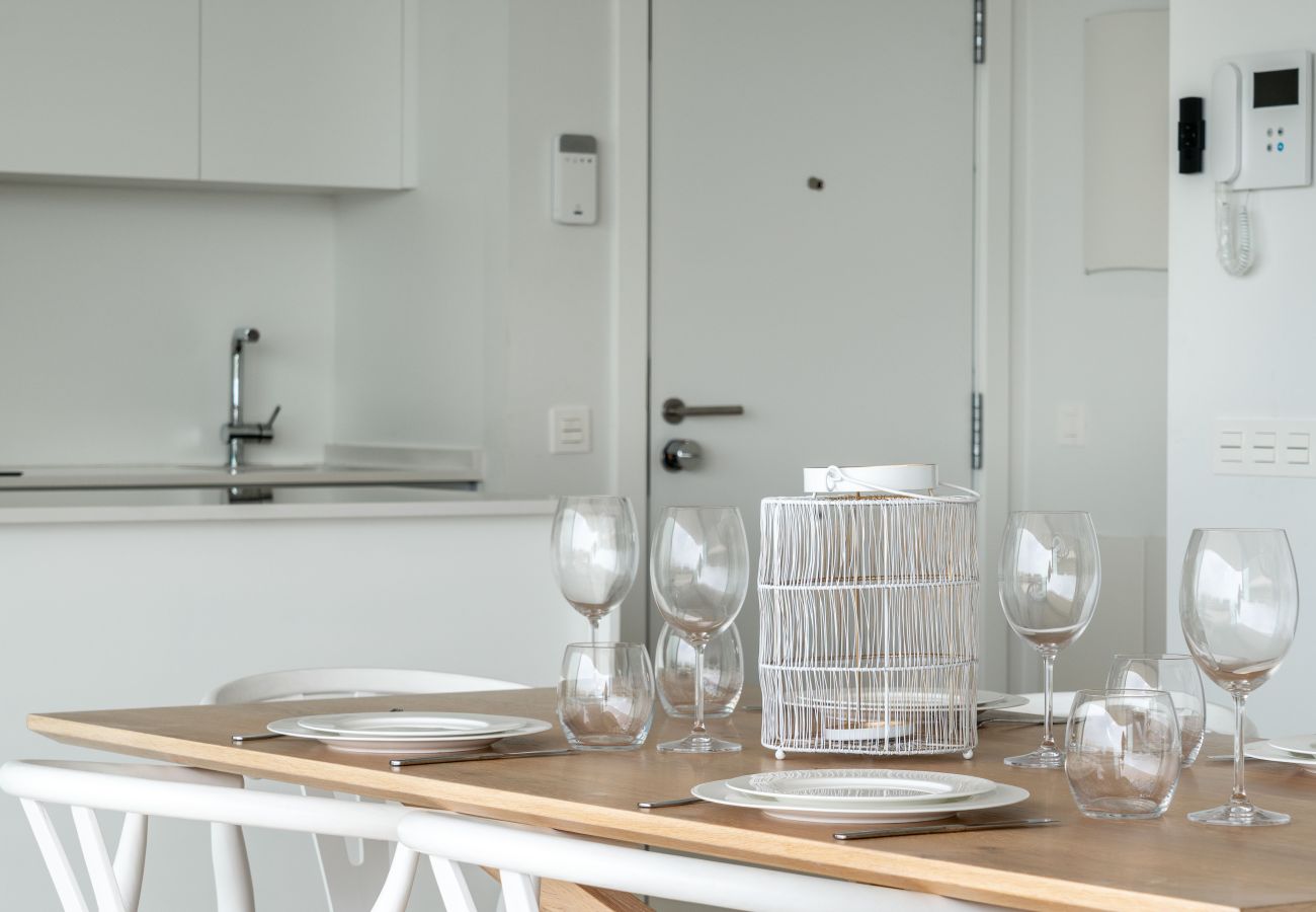 Apartment in Fuengirola - La Terraza del Sol – All-Day Sun & Alfresco Dining | Higueron West, Fuengirola