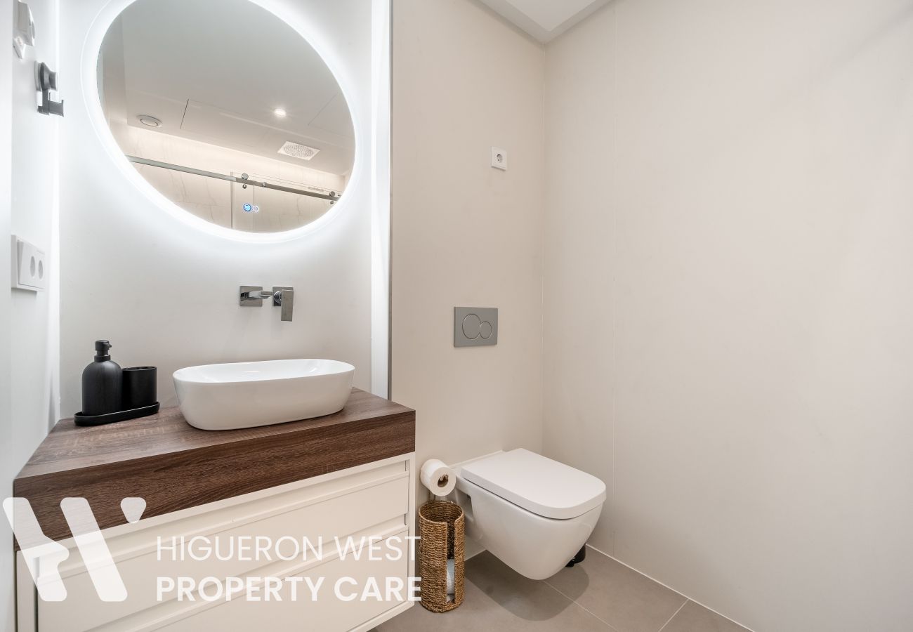 Apartment in Fuengirola - Casa Aura Higuerón  -Modern Luxury Apartment with Spectacular valley and sea views- Higueron - Fuengirola