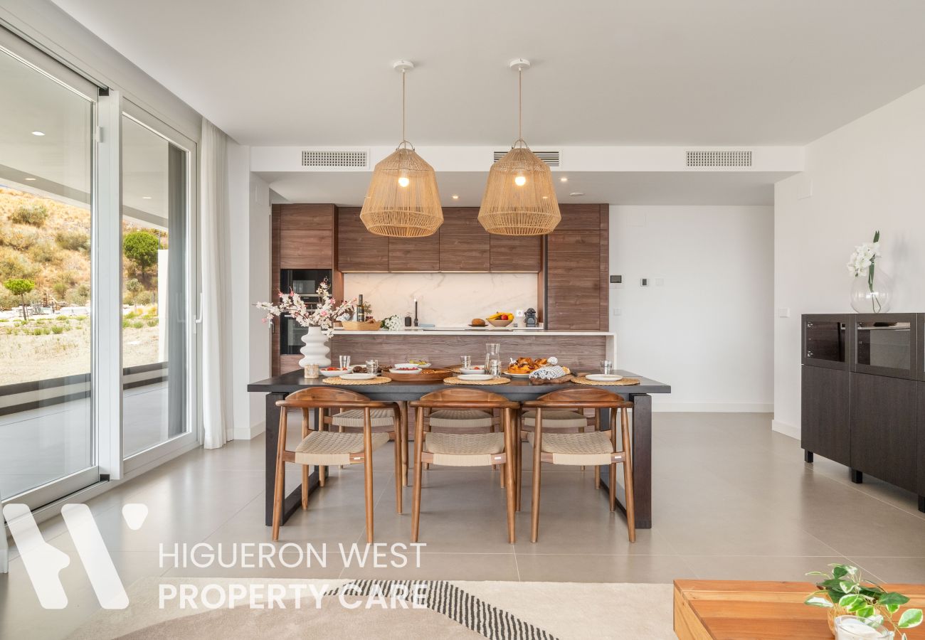Apartment in Fuengirola - Casa Aura Higuerón  -Modern Luxury Apartment with Spectacular valley and sea views- Higueron - Fuengirola