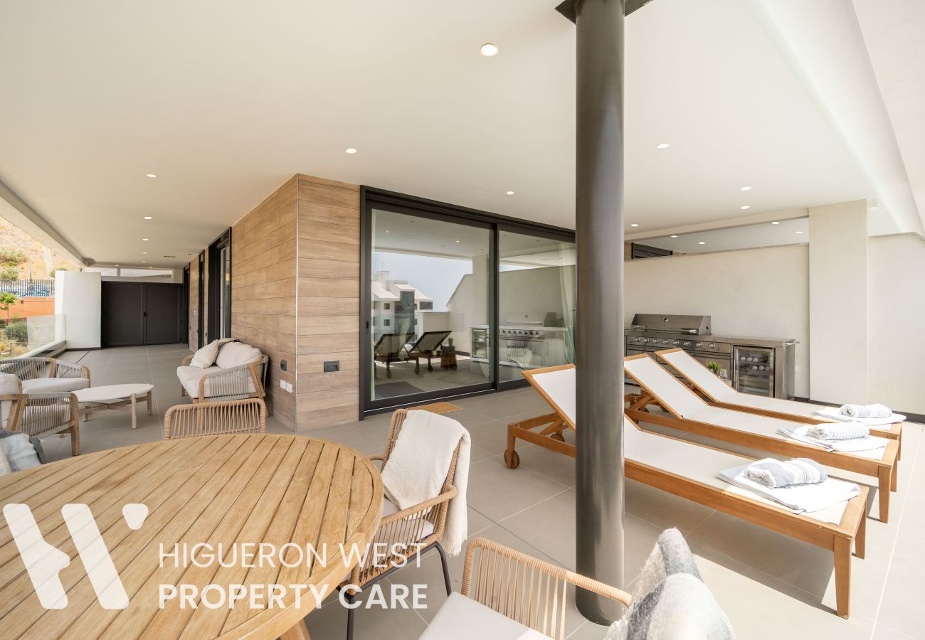 Apartment in Fuengirola - Casa Aura Higuerón  -Modern Luxury Apartment with Spectacular valley and sea views- Higueron - Fuengirola