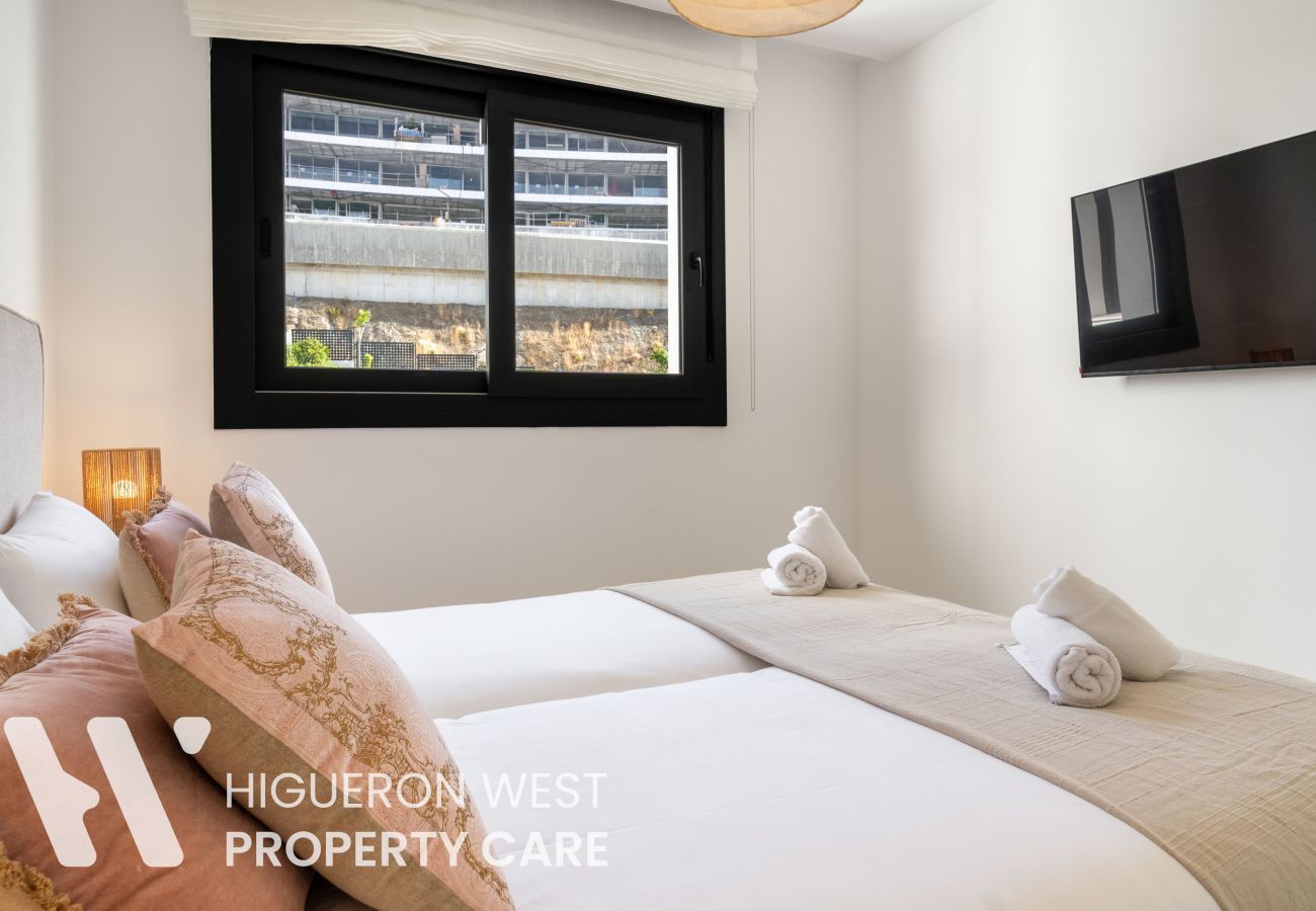 Apartment in Fuengirola - Casa Lisa-New 3bed with stunning Sea-views in Fuengirola
