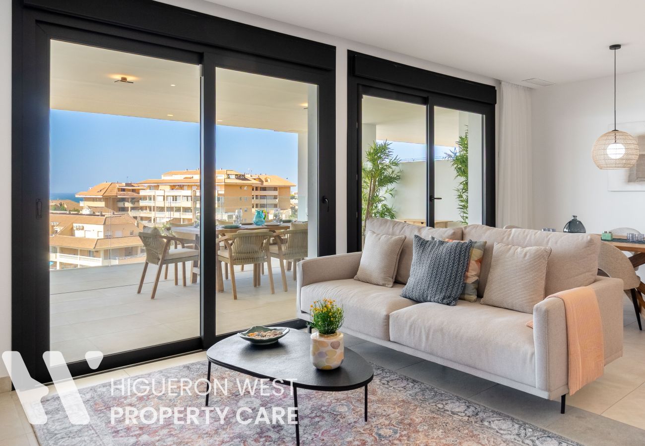 Apartment in Fuengirola - Casa Lisa-New 3bed with stunning Sea-views in Fuengirola